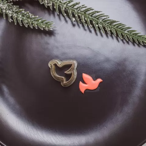 DOVE CLAY CUTTER, CHRISTMAS POLYMER CLAY EARRING CUTTER, HOLIDAY CLAY CUTTER, WINTER EARRING CUTTERS, CHRISTMAS CUTTER, X-MAS CUTTER, COOKIE CUTTER, CHRISTMAS COOKIE CUTTER