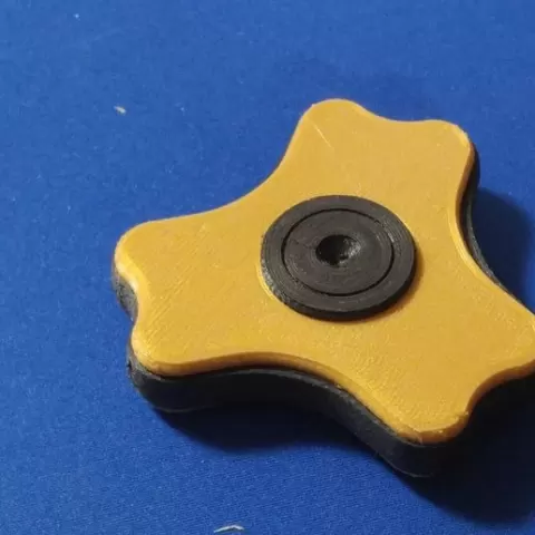Spinner with enclosed weights