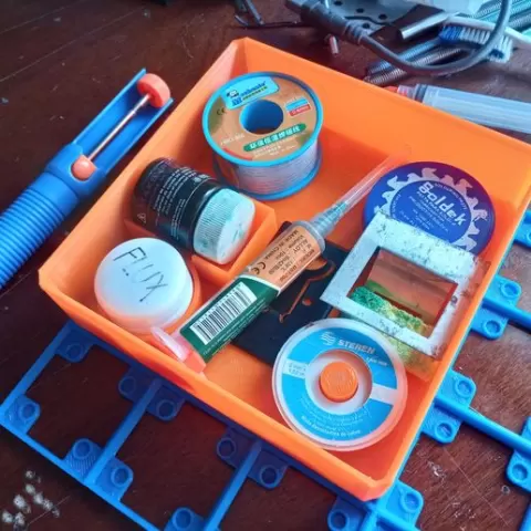 FreeGrid Soldering kit module