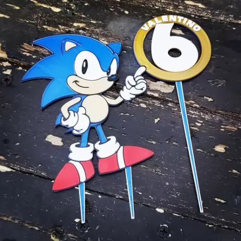 Sonic-themed cake topper