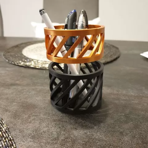 Floating Pen Cup