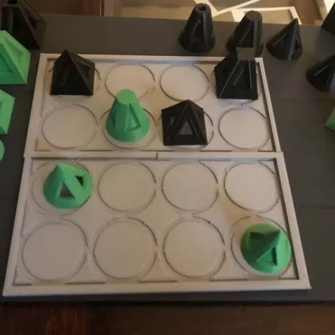 Quarto w/ Box & Board