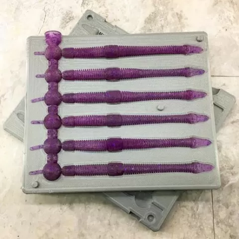 5.75" Ribbed Stick Worm Soft Plastic Mold