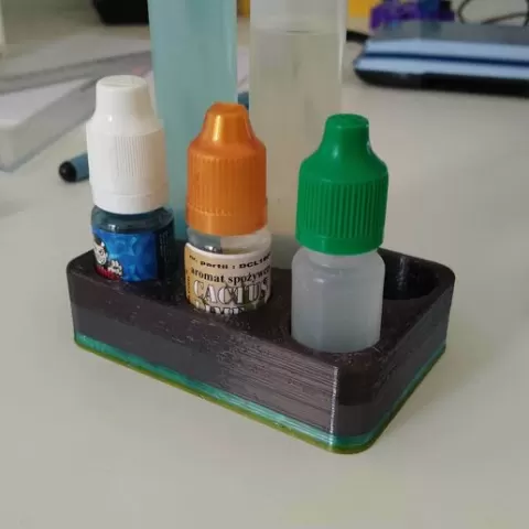 Vape bottle stand