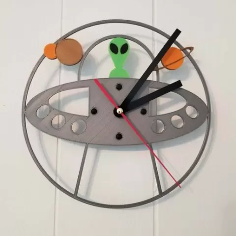 Alien UFO Clock (Remake)