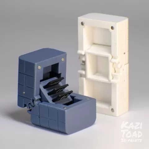 Micro geared cases: for micro SD cards and other tiny objects