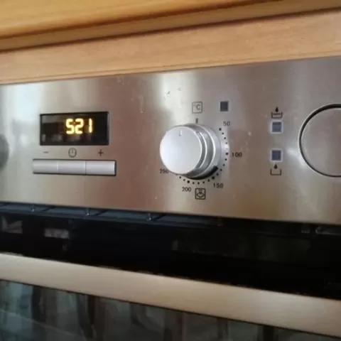 Support Screw Oven
