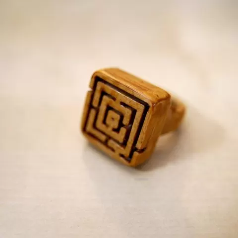 A Maze(in) Ring