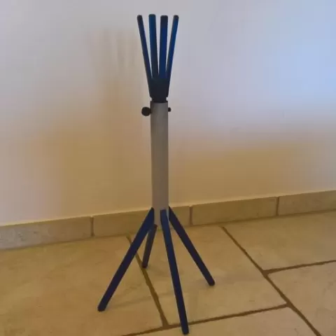 Paint stand