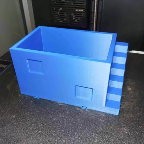 RECTANGULAR HOUSE STAIRCASE PLANTER