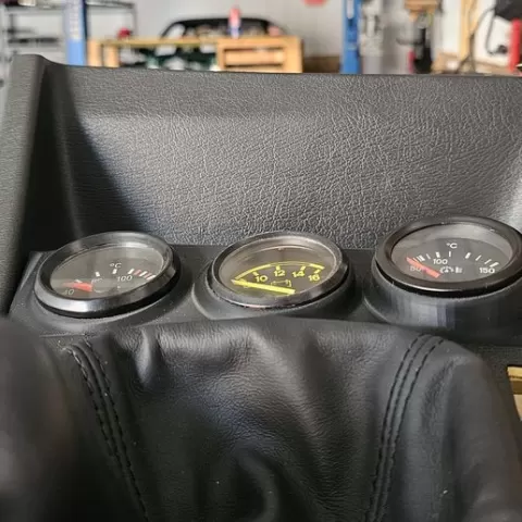 BMW e30 console gauge supports 52mm