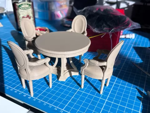 1:12 scale Manoir table matching chairs