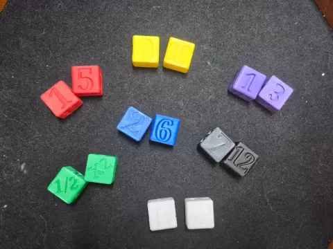unusual dice - Chris dacoolest