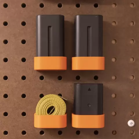 Peg Anything // Battery Holder for GH6, GH5, Sony, DMW-BLF19E, NP-F550, RP-BC009, NP-F330 F550 F570
