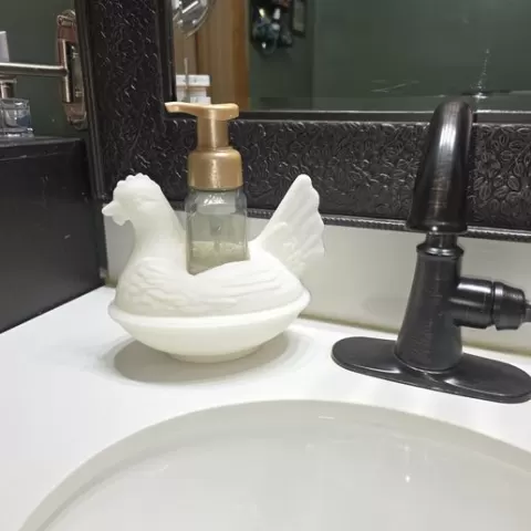 Hen on Nest Soap Holder