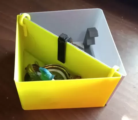 triangle_box.stl