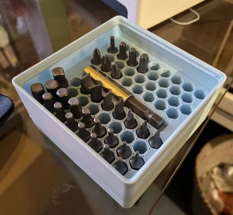 Gridfinity 2x2 screwdriver hex bit holder stackable version