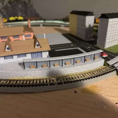 n scale small train station