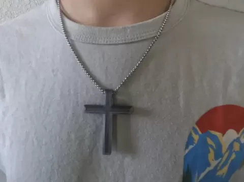 Cross necklace - DesignDoodles