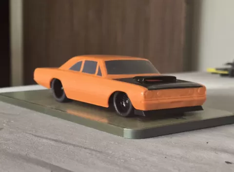 INPRIME R/C 1/32 SLOT CAR ROADRUNNER and CHASSIS - INPRIME RC SLOTS