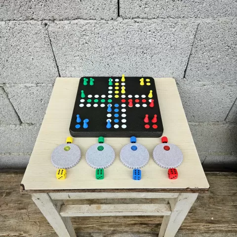 Ludo game set - Vuki Production