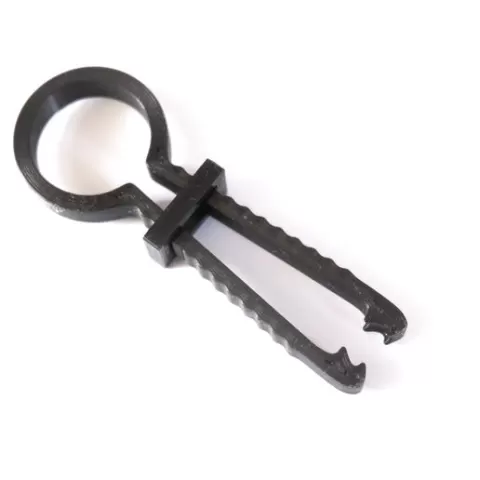 Adjustable nipple clamp with re-hook