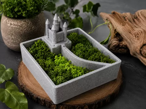 Castle Moss Planter & Desk Organizer