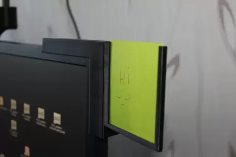 Basic note holder.