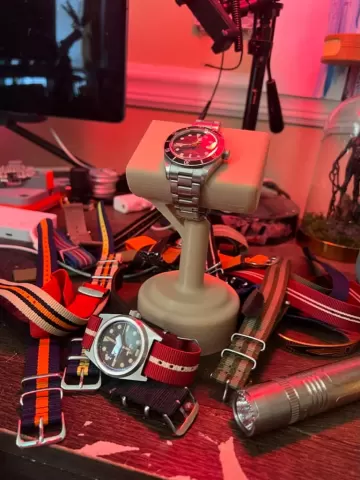 Watch Stand