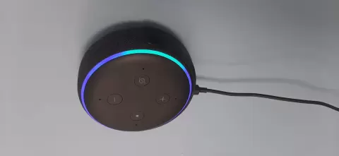 Echo Dot 3 Wall mount.stl