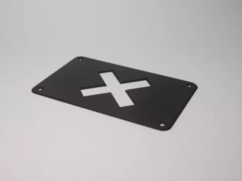 SLEEK STRAT BACKPLATE - CROSS HOLE