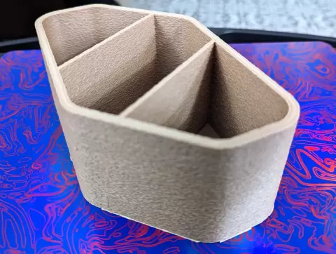 Simple divided tray