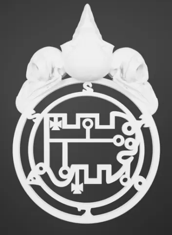 tri owl skulls Stolas Amulet