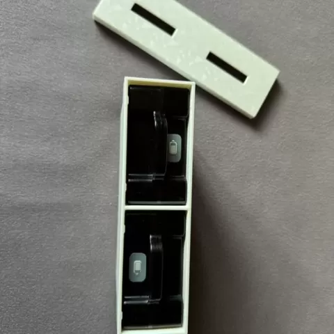 Deeper Quest battery box