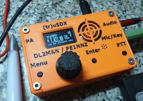 Housing for (tr)uSDX QRP Transceiver
