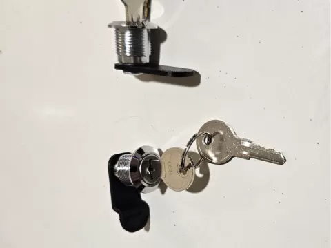Cam Lock Latch 8x8mm - Straight & Offset