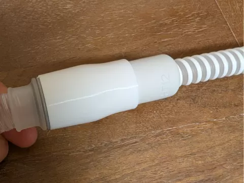 CPAP Philips flexible tubing adapter