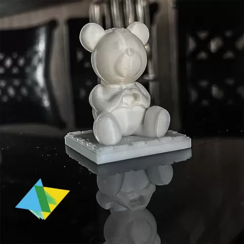 手比爱心的泰迪熊 - CraftWin3d