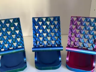 Curvy - Smart phone Stand