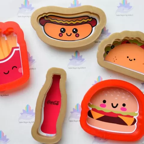 SET 5 COOKIE CUTTER FAST FOOD / HOT DOG -DRINK -HAMBURGER -COKE - FRENCH FRIES