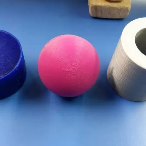 Physics experiment - Which Reaches the Bottom First? - same mass, same radius (solid sphere, hollow cylinder, solid cylinder) r=2.5cm
