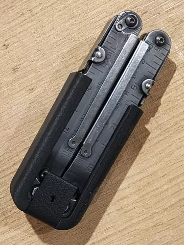 SOG PowerLock Multitool Belt Clip