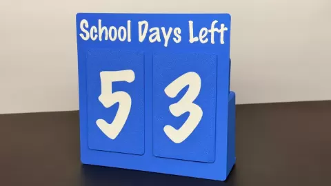 "School Days Left" Magnetic Countdown | Free | R7Makers