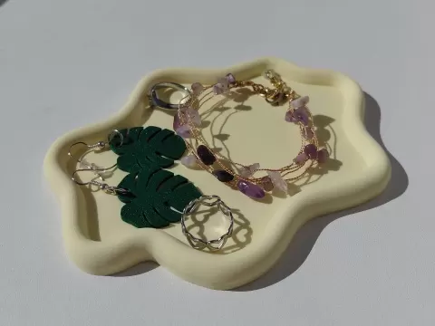 Wavy Organic Jewelry Tray