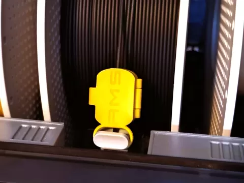 Filament dust cleaner for AMS