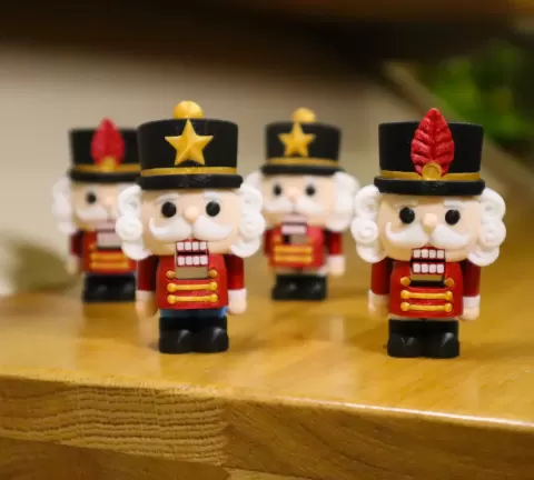 Flexi Nutcracker Fidget cliker