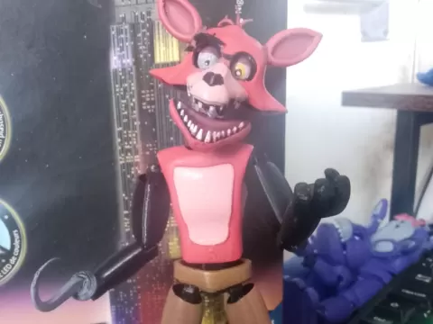 Retro/Unwithered Foxy Articulated action figure