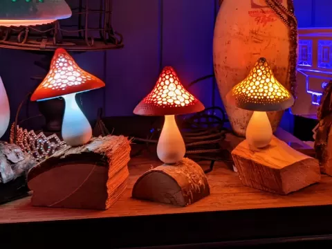 Voronoi Mushroom Night Light
