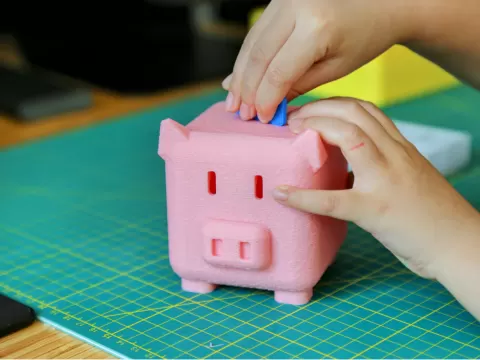 Customizable Piggy Bank (Parametric)