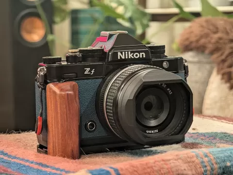 Nikkor 40mm SE Modular Lens Hood